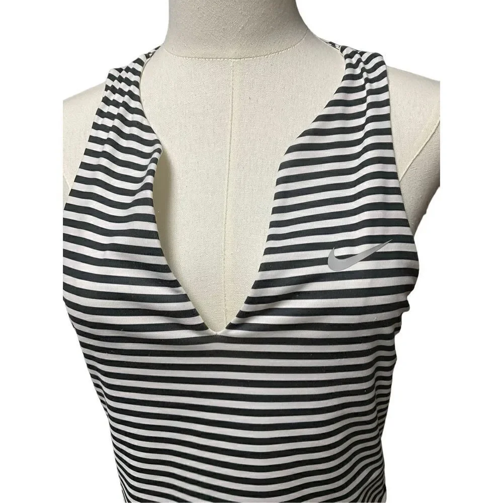 Nike Dri-Fit Athletic Top Women’s Size M